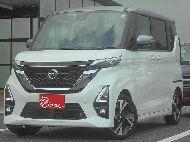 NISSAN ROOX 2023