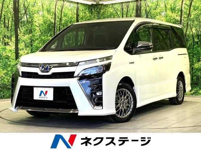 TOYOTA VOXY HYBRID 2019