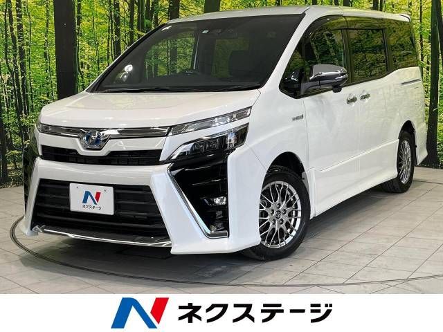 TOYOTA VOXY HYBRID 2018