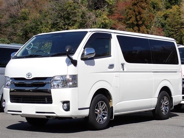 TOYOTA HIACE van 2WD 2017