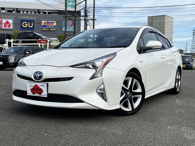 TOYOTA PRIUS 2016