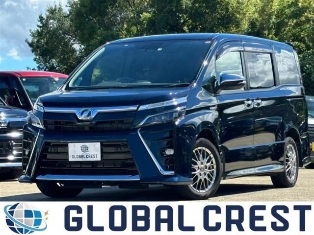 TOYOTA VOXY HYBRID 2019