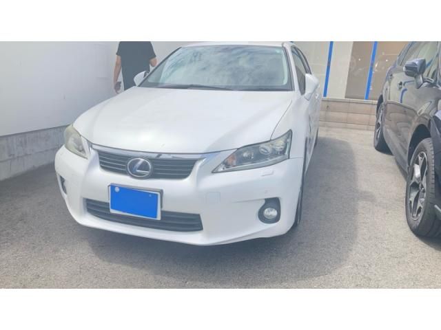 TOYOTA LEXUS CT200h 2011