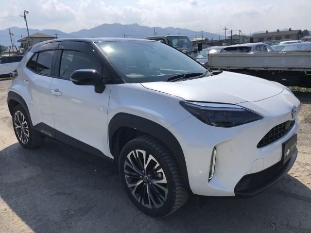 TOYOTA YARIS CROSS HYBRID 2022