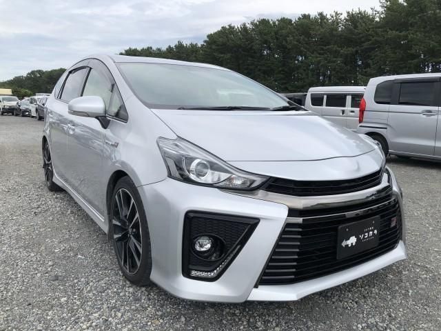 TOYOTA PRIUS ALPHA 2019