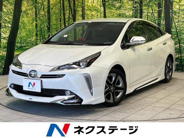 TOYOTA PRIUS 2021