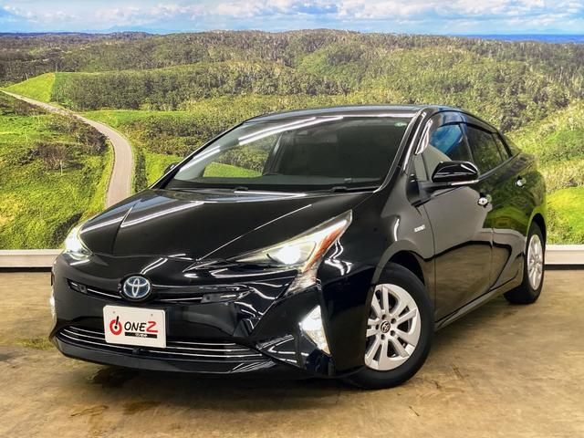 TOYOTA PRIUS 2017