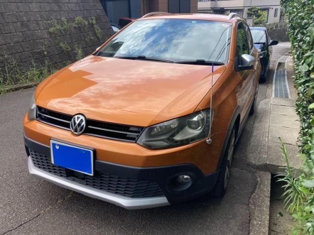 VOLKSWAGEN CROSS POLO 2015