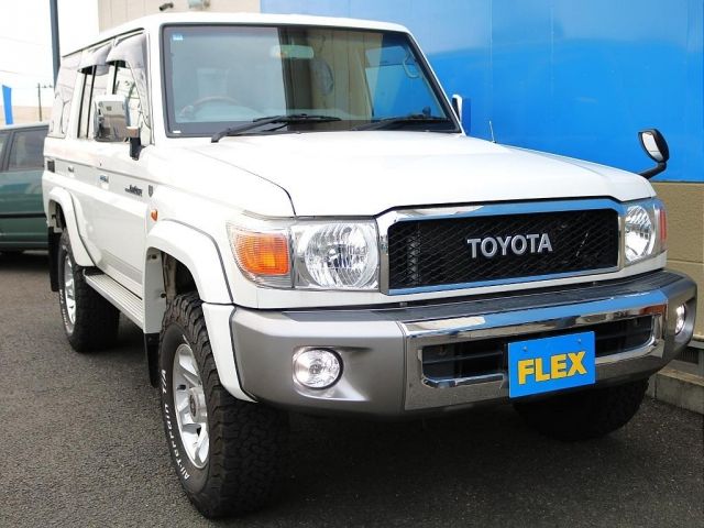 TOYOTA LANDCRUISER van 2015