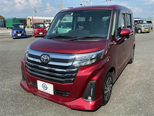 TOYOTA ROOMY 2022