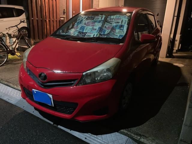 TOYOTA VITZ 2012