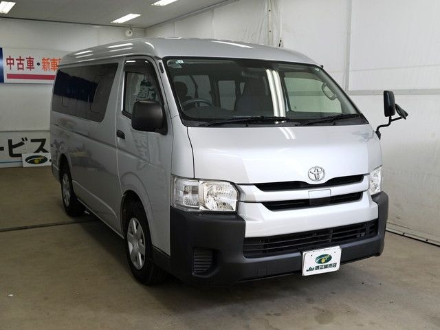 TOYOTA HIACE wagon 2019