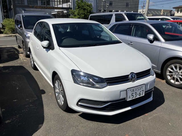 VOLKSWAGEN POLO 2015