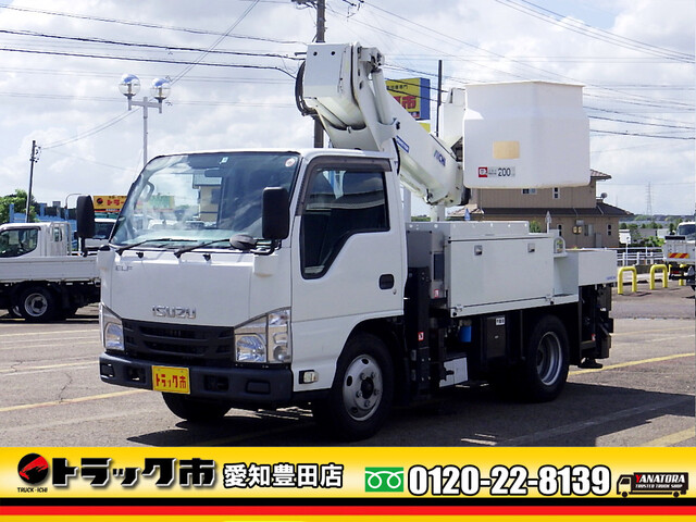 Isuzu ELF 2016