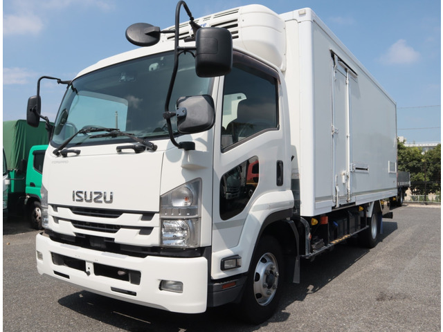 Isuzu FORWARD 2019