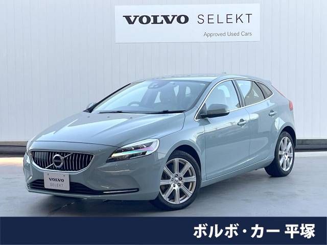 VOLVO V40 2018