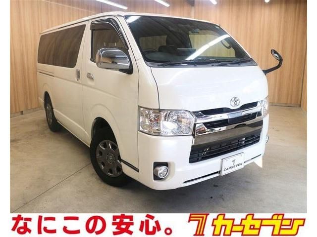 TOYOTA HIACE van 2WD 2018