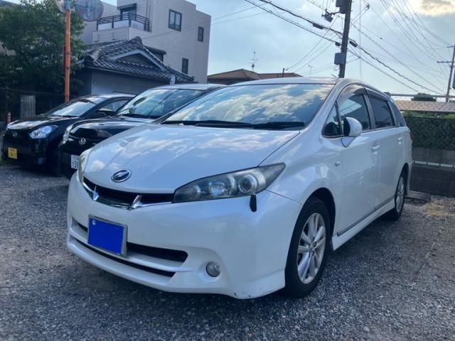 TOYOTA WISH 2009