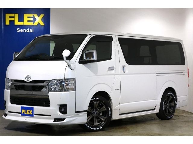 TOYOTA HIACE van 4WD 2022