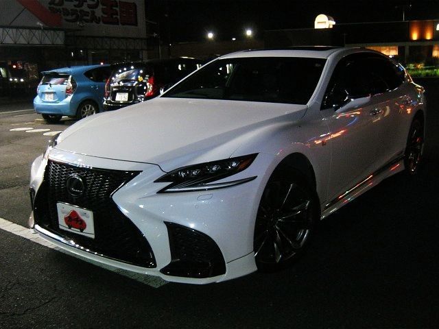 TOYOTA LEXUS LS500h 4WD 2018