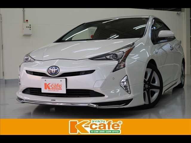 TOYOTA PRIUS 2016