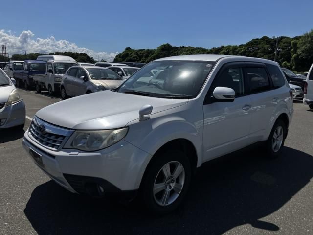 SUBARU FORESTER 2011