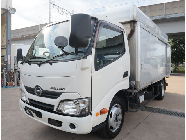 Hino DUTRO 2016