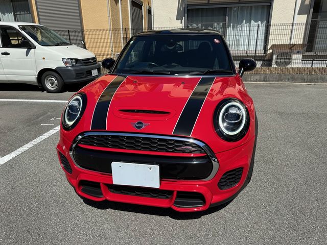 BMW MINI 2018