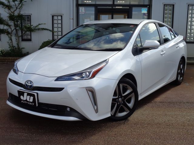 TOYOTA PRIUS 4WD 2022