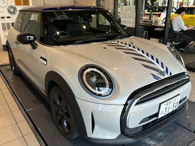 BMW MINI COOPER 2022