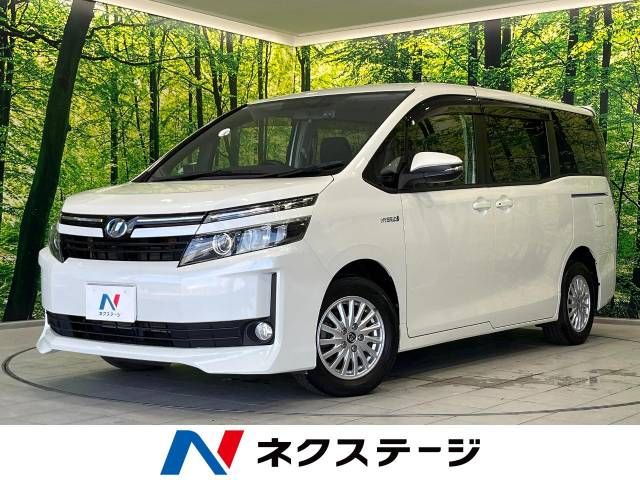 TOYOTA VOXY HYBRID 2014