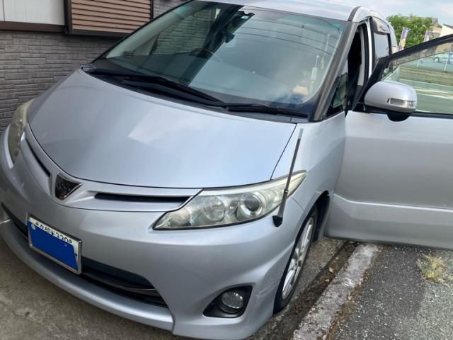 TOYOTA ESTIMA 2010