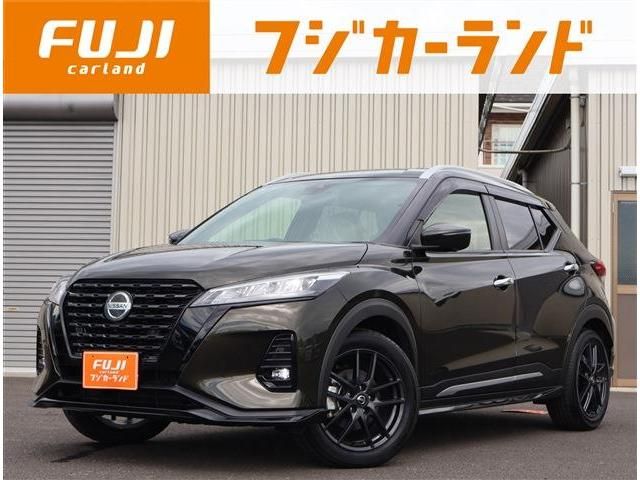 NISSAN KICKS 2023