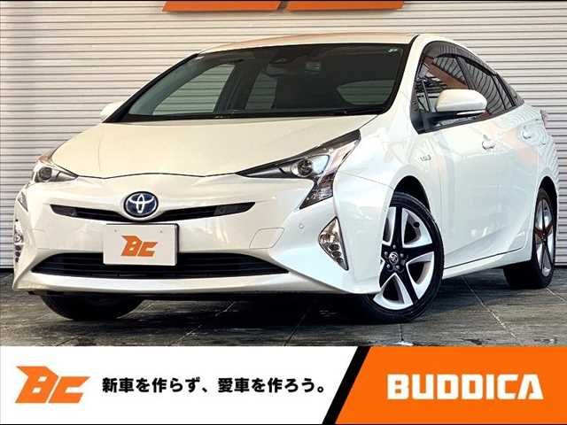 TOYOTA PRIUS 2016