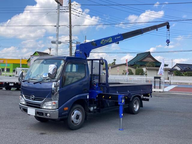 Hino DUTRO 2014