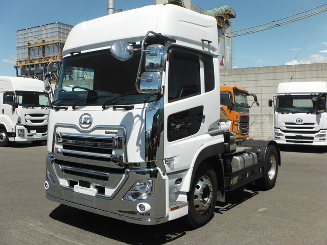 UD Trucks QUON 2022