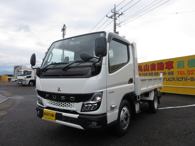 Mitsubishi CANTER 2023