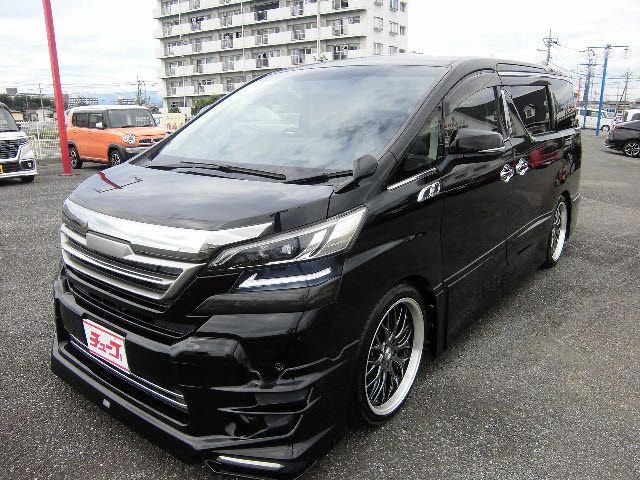 TOYOTA VELLFIRE 2016