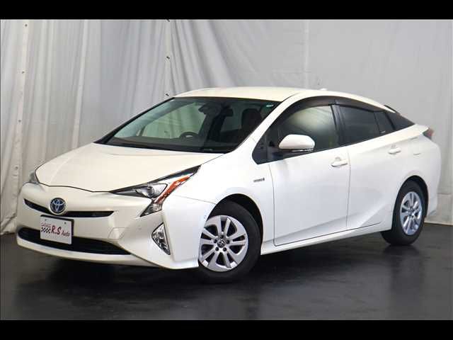 TOYOTA PRIUS 2017