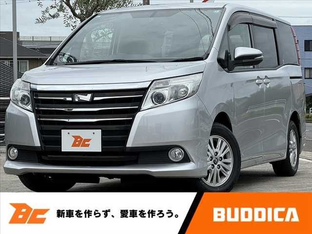 TOYOTA NOAH 2015