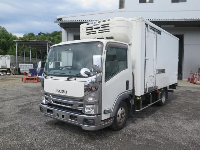 Isuzu ELF 2017