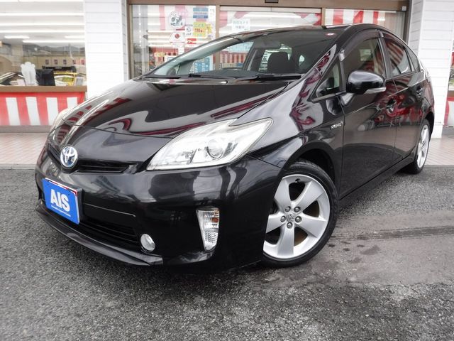 TOYOTA PRIUS 2014