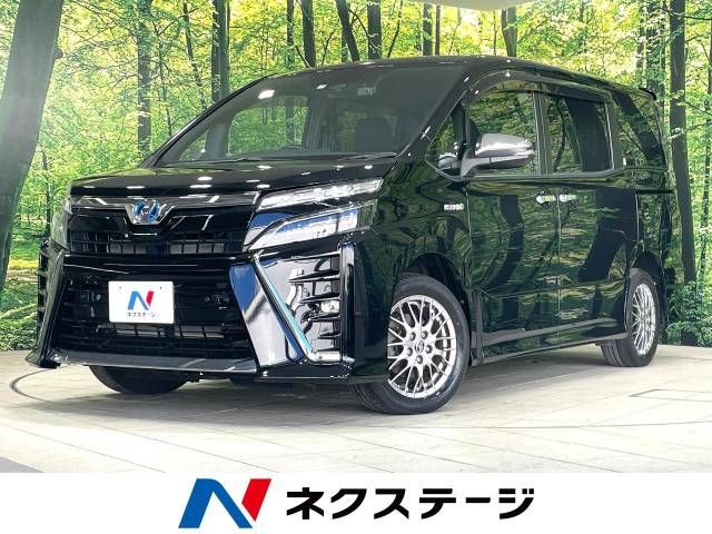 TOYOTA VOXY HYBRID 2019