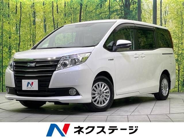 TOYOTA NOAH HYBRID 2015