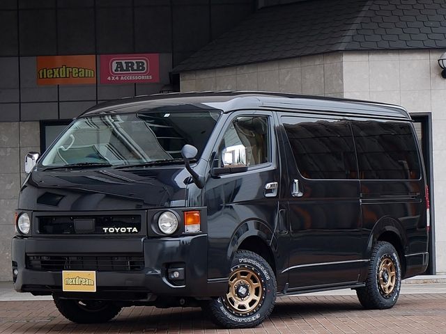 TOYOTA HIACE wagon 4WD 2022