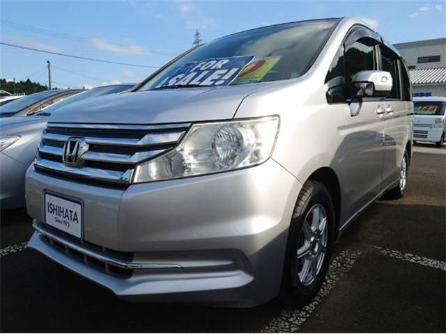 HONDA STEPWAGON 4WD 2013