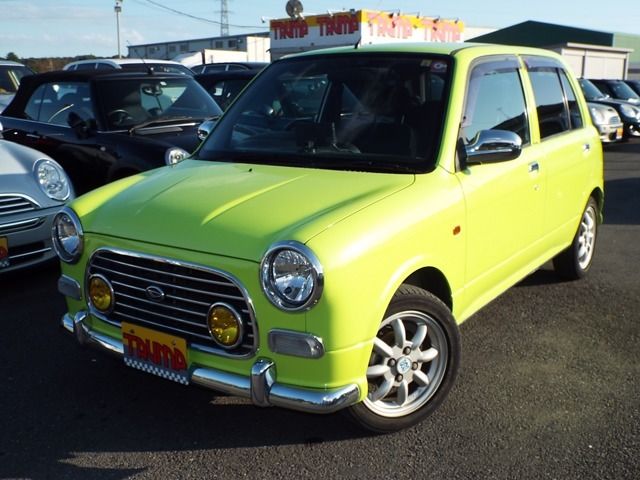 DAIHATSU MIRA GINO 2001