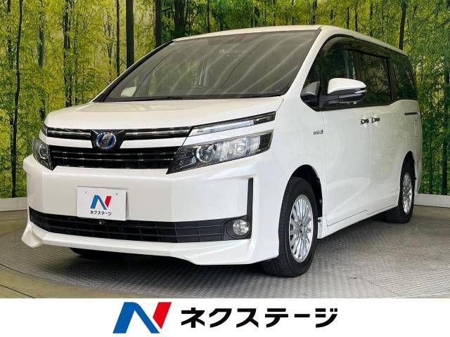 TOYOTA VOXY HYBRID 2014