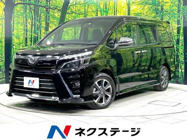 TOYOTA VOXY 2018