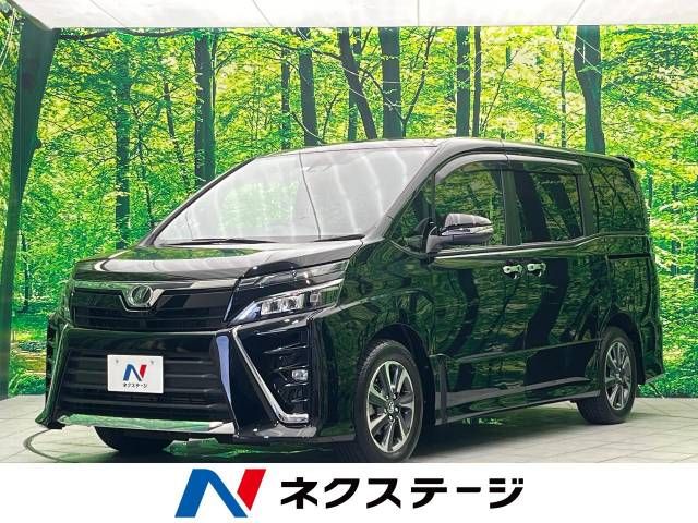 TOYOTA VOXY 2017